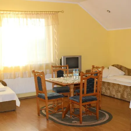 Czardasz Hotel 2*
